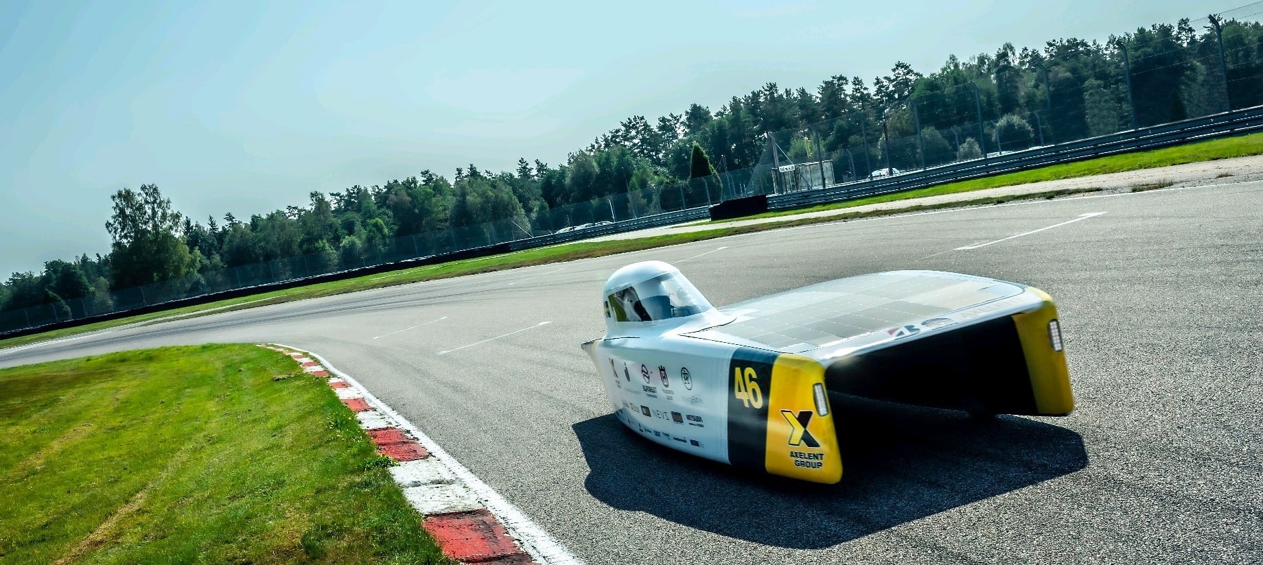 Kvaser helps Swedish university race contender on its solar travels